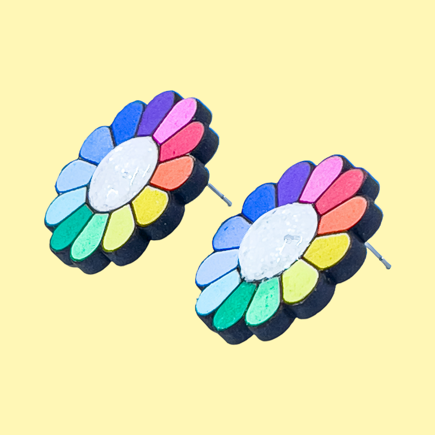 Daisy Color Wheel Studs